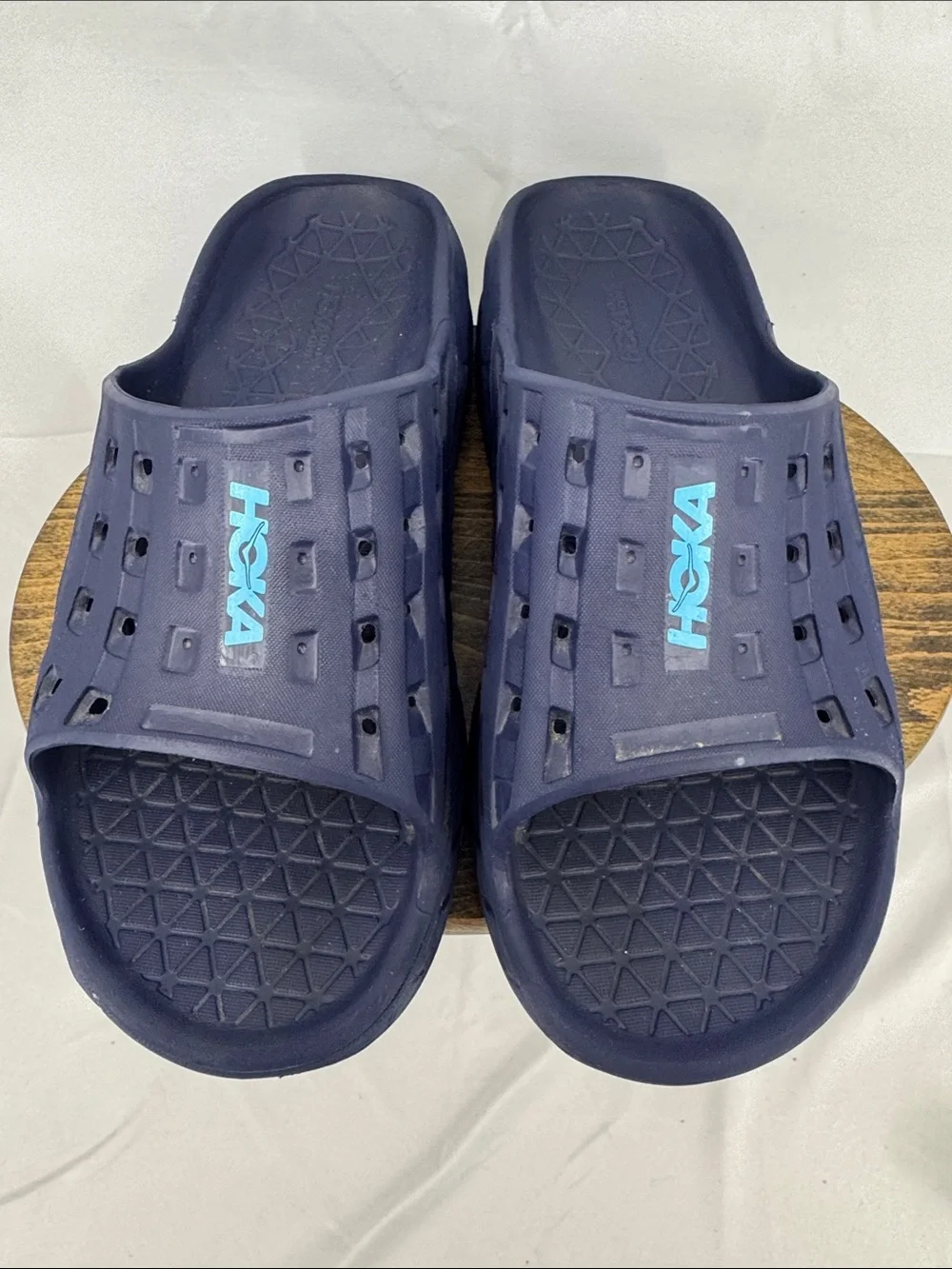 Hoka Mens ORA Recovery Slides Sandals in Navy w/ Light Blue, sz 10